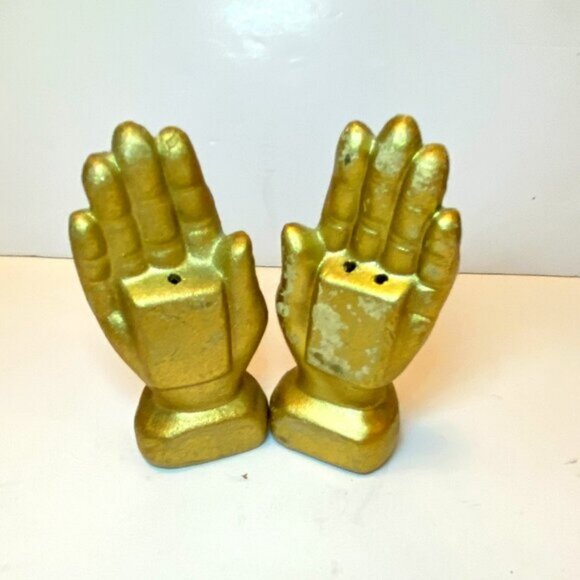 Vintage Praying Hands Salt and Pepper Shakers Gold Banff Canada Taiwan - Picture 3 of 6